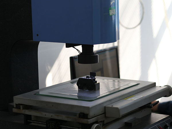 1523812383627900.jpg 檢測設(shè)備03.jpg