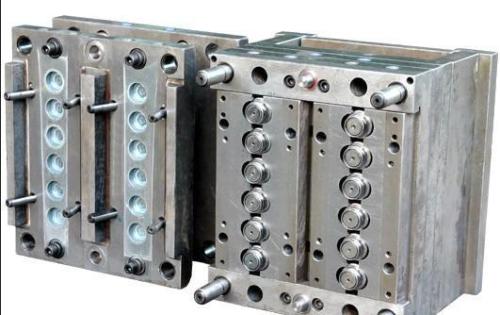 科翔模具為您分析，國內(nèi)塑料模具行業(yè)存在的問題